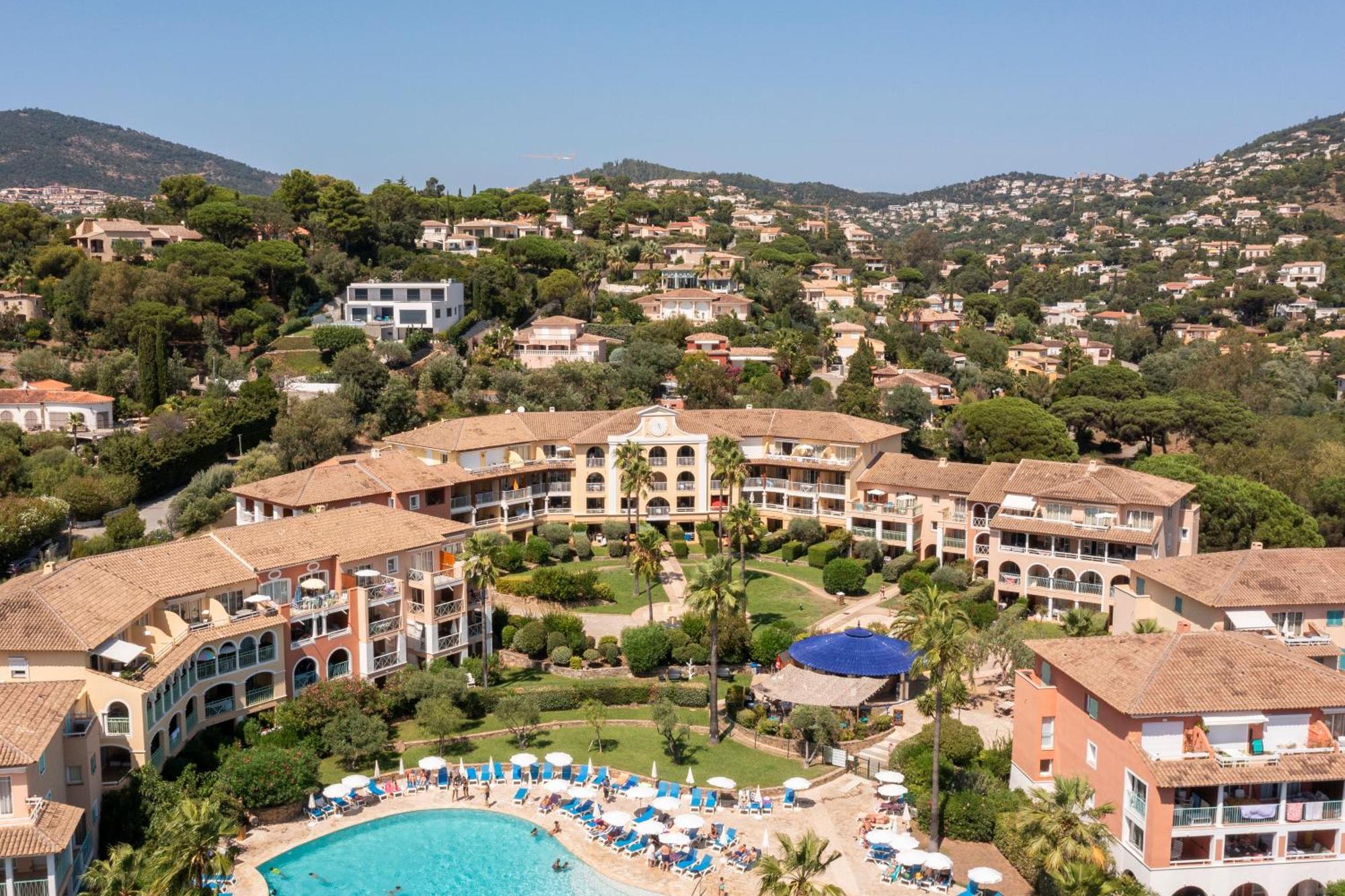 لي إيسامبر Pierre & Vacances Residence Les Rivages Des Issambres المظهر الخارجي الصورة
