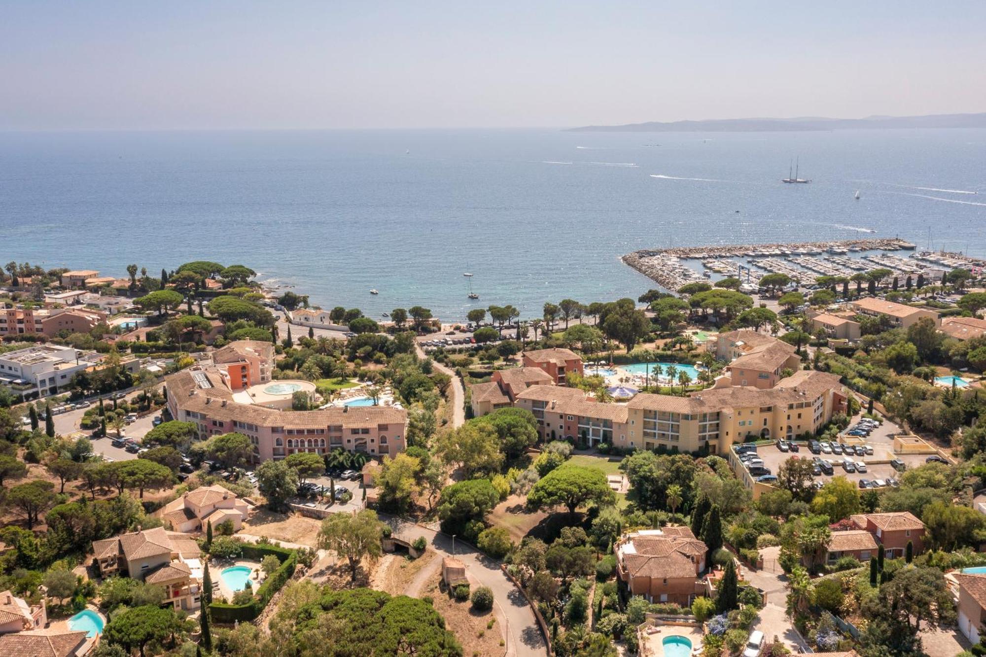 لي إيسامبر Pierre & Vacances Residence Les Rivages Des Issambres المظهر الخارجي الصورة