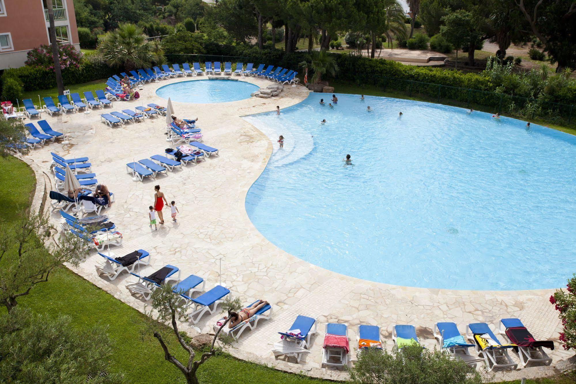 لي إيسامبر Pierre & Vacances Residence Les Rivages Des Issambres المظهر الخارجي الصورة